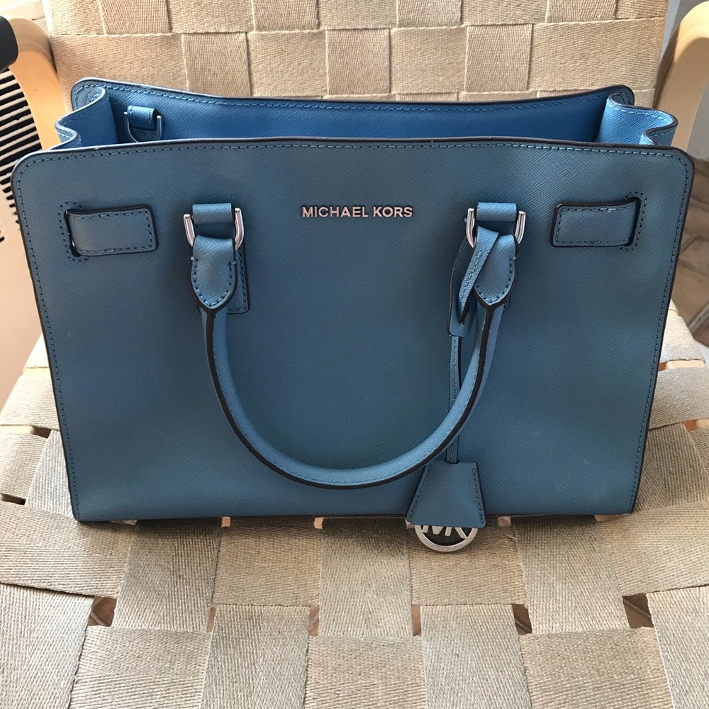 Michael Kors leather shoulder saffiano bag